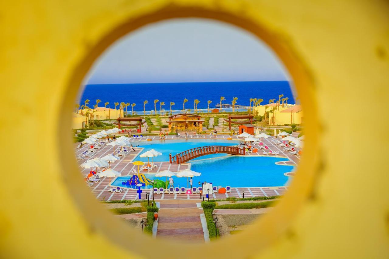 Amarina Queen Resort & Aqua Park Marsa Alem Dış mekan fotoğraf