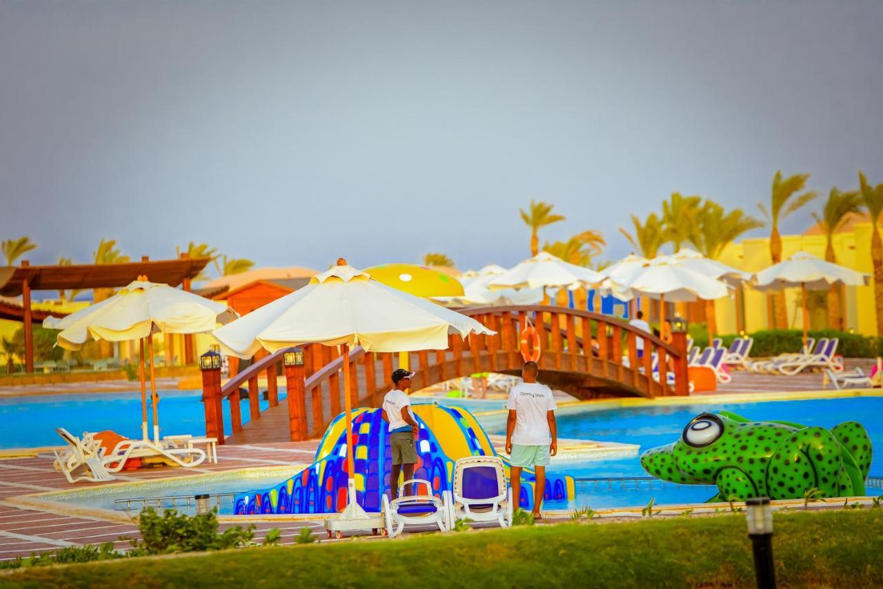 Amarina Queen Resort & Aqua Park Marsa Alem Dış mekan fotoğraf