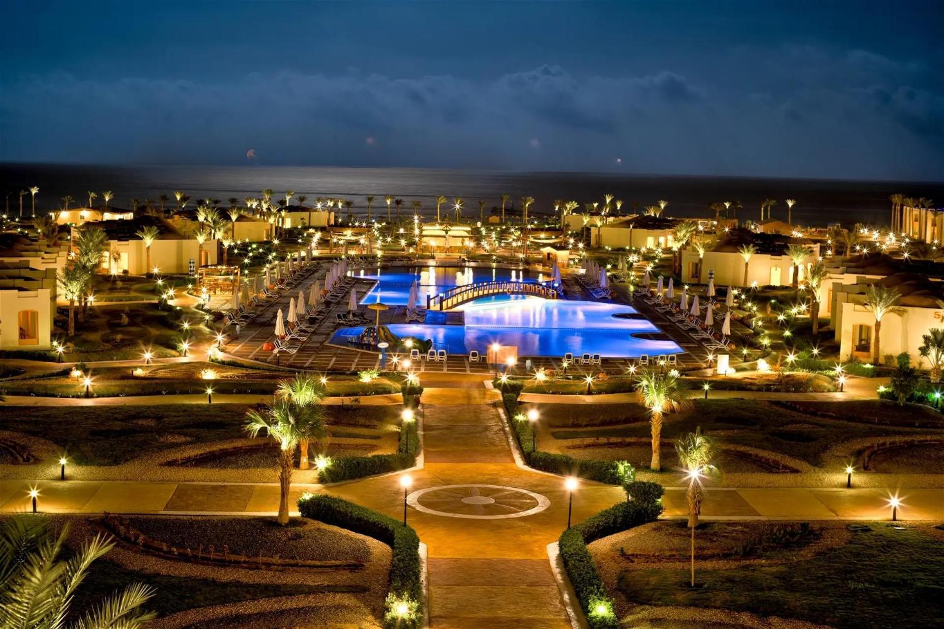 Amarina Queen Resort & Aqua Park Marsa Alem Dış mekan fotoğraf