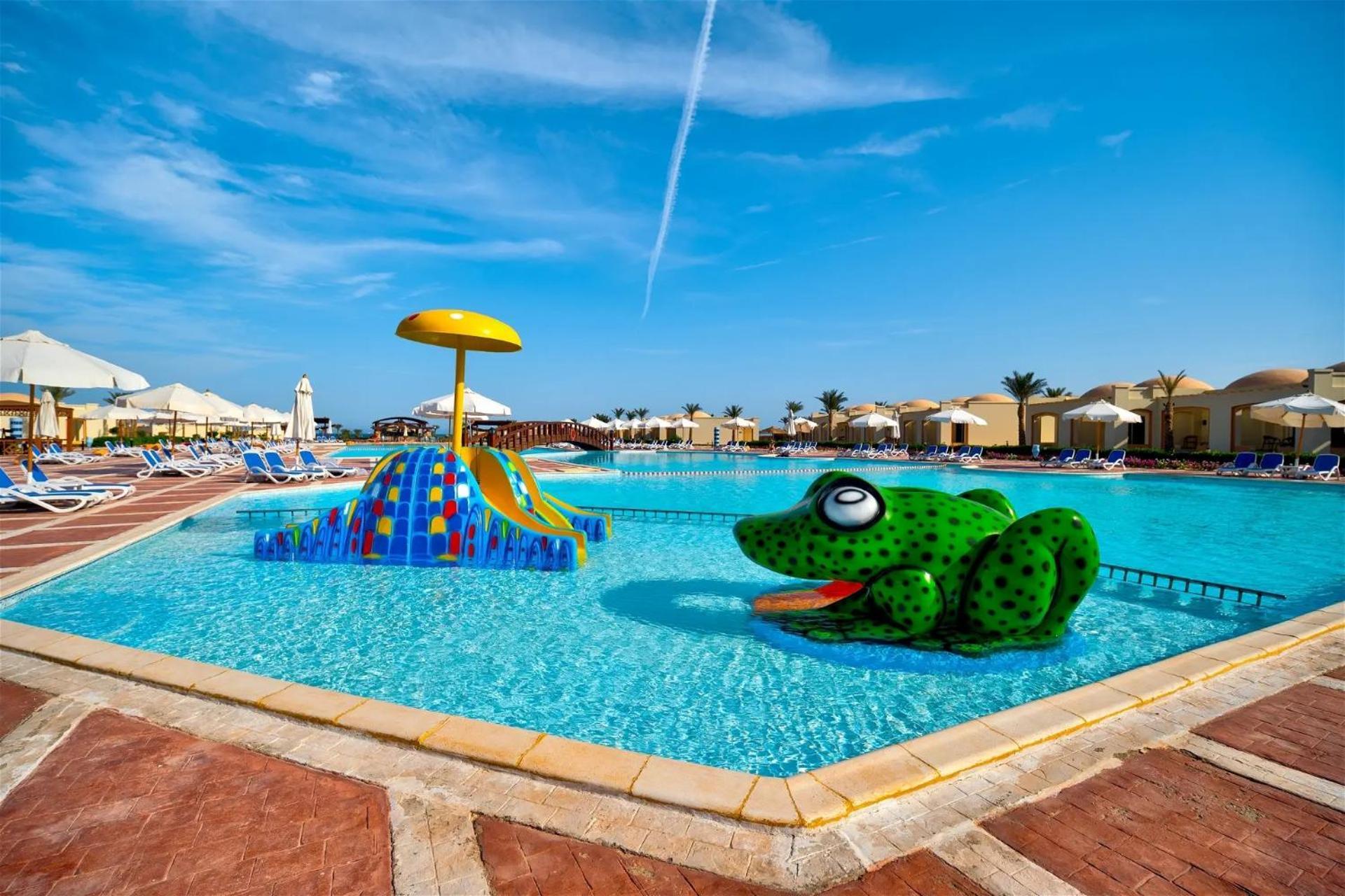 Amarina Queen Resort & Aqua Park Marsa Alem Dış mekan fotoğraf