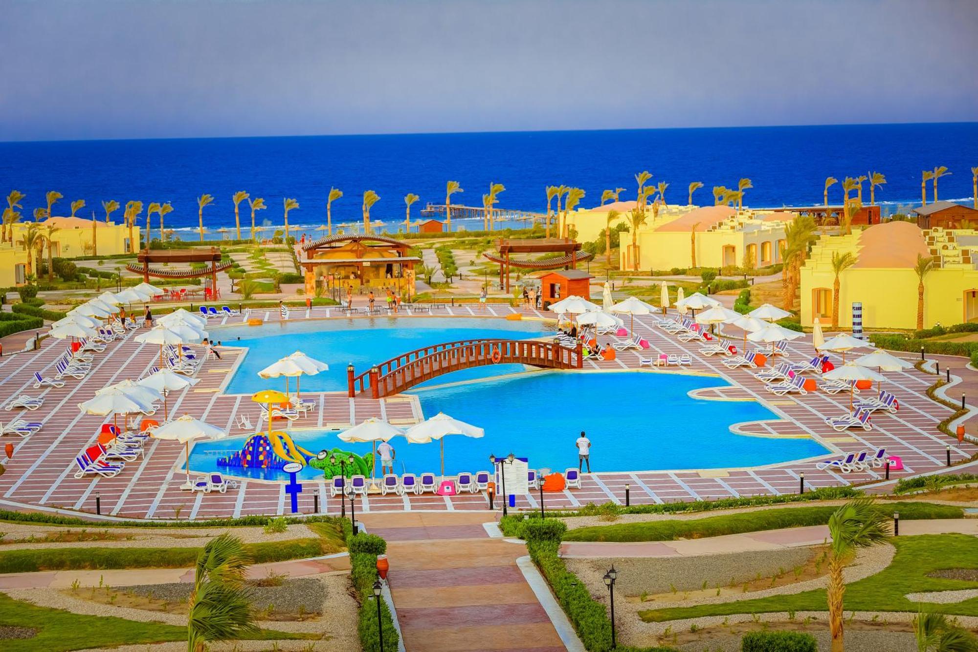 Amarina Queen Resort & Aqua Park Marsa Alem Dış mekan fotoğraf